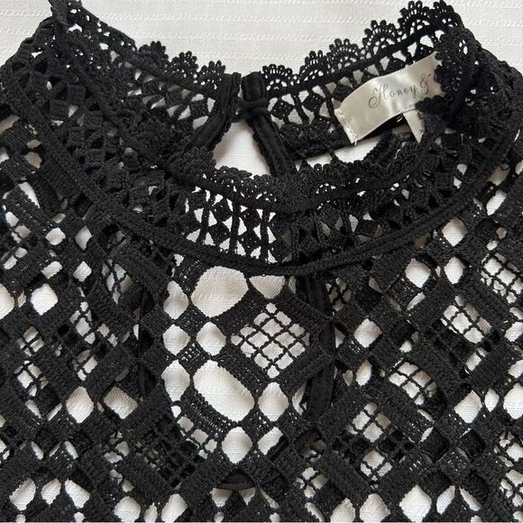 Honey & T Black Crochet High Collar Bell Sleeve Whimsy Goth Boho Blouse Top SZ L - Picture 9 of 15